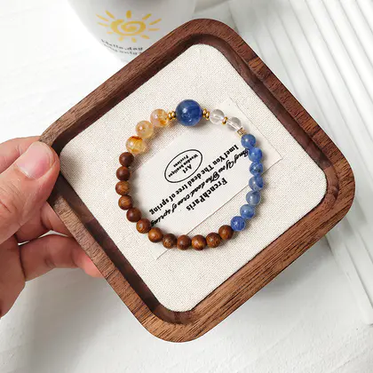 [Design] Blue Crystal Agarwood Bracelet BAC1240